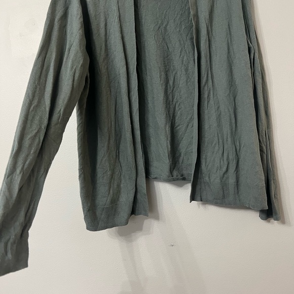 Cardigan - Picture 3 of 3